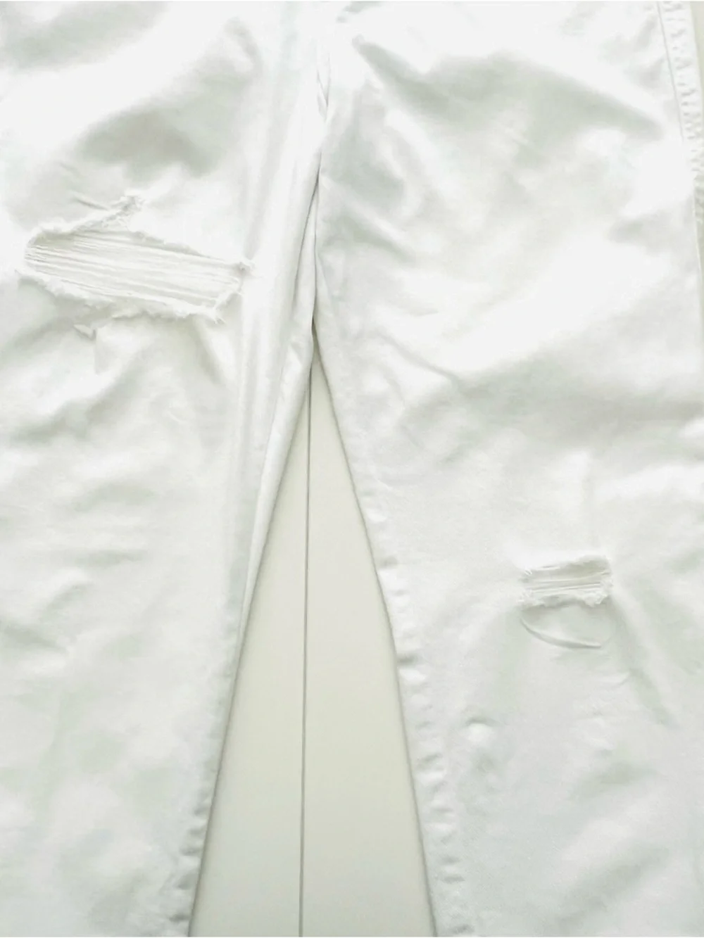 Express White High-Rise Straight Leg Distressed Ankle Jean Size 12L